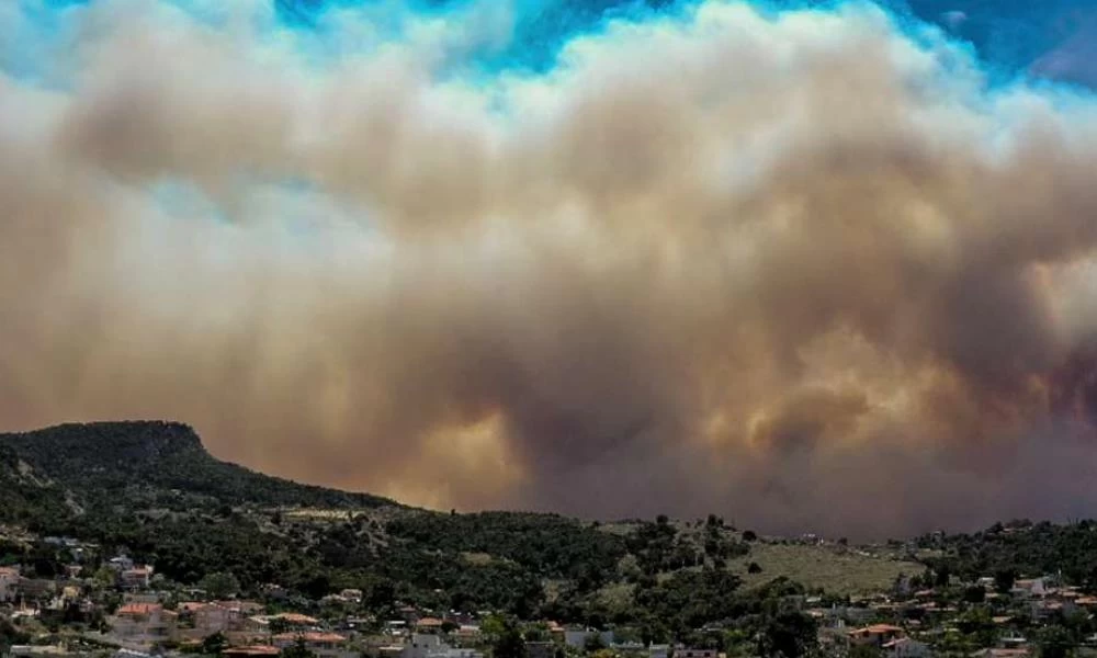 Φωτογραφία από το διάστημα της φωτιάς στην Κορινθία